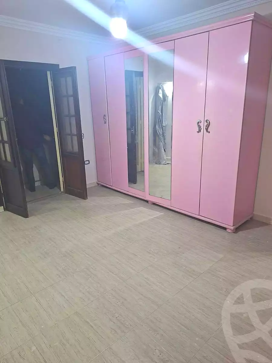 https://aqarmap.com.eg/ar/listing/6925663-for-sale-cairo-helwan-helwan-el-sharkeya-mostafa-safwat-st