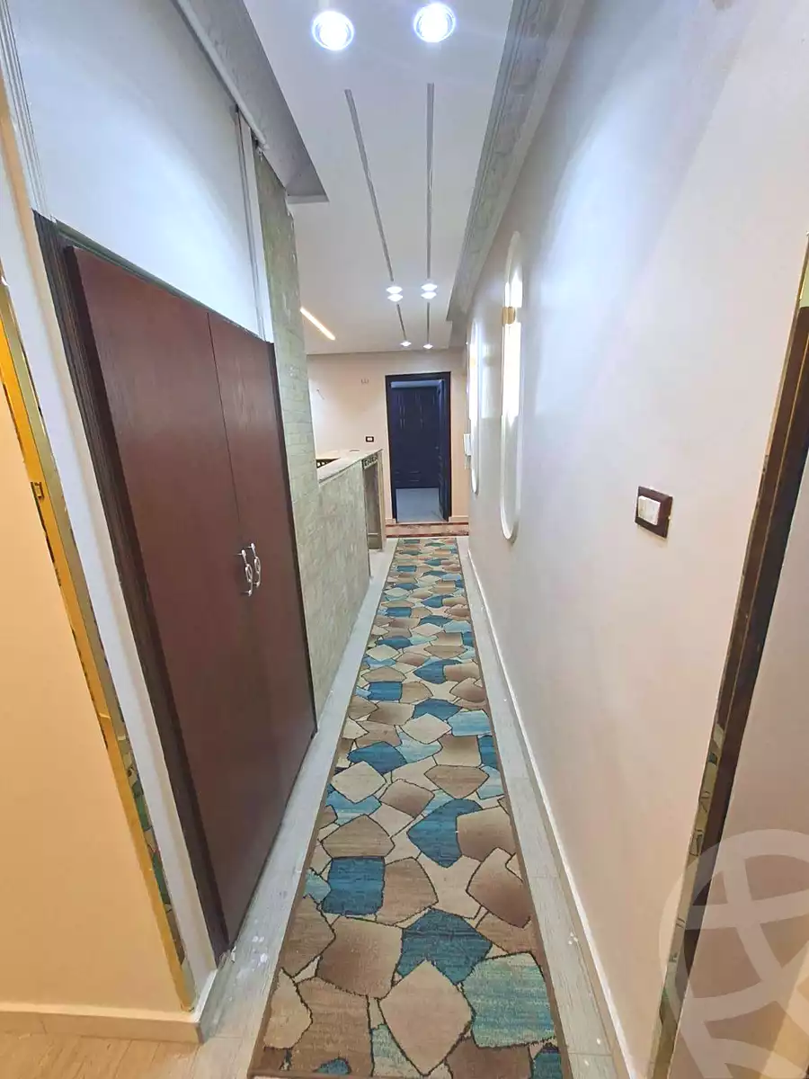 https://aqarmap.com.eg/ar/listing/6925663-for-sale-cairo-helwan-helwan-el-sharkeya-mostafa-safwat-st