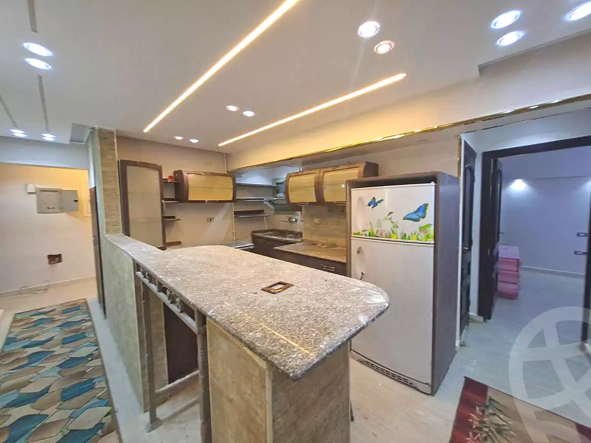 https://aqarmap.com.eg/ar/listing/6925663-for-sale-cairo-helwan-helwan-el-sharkeya-mostafa-safwat-st