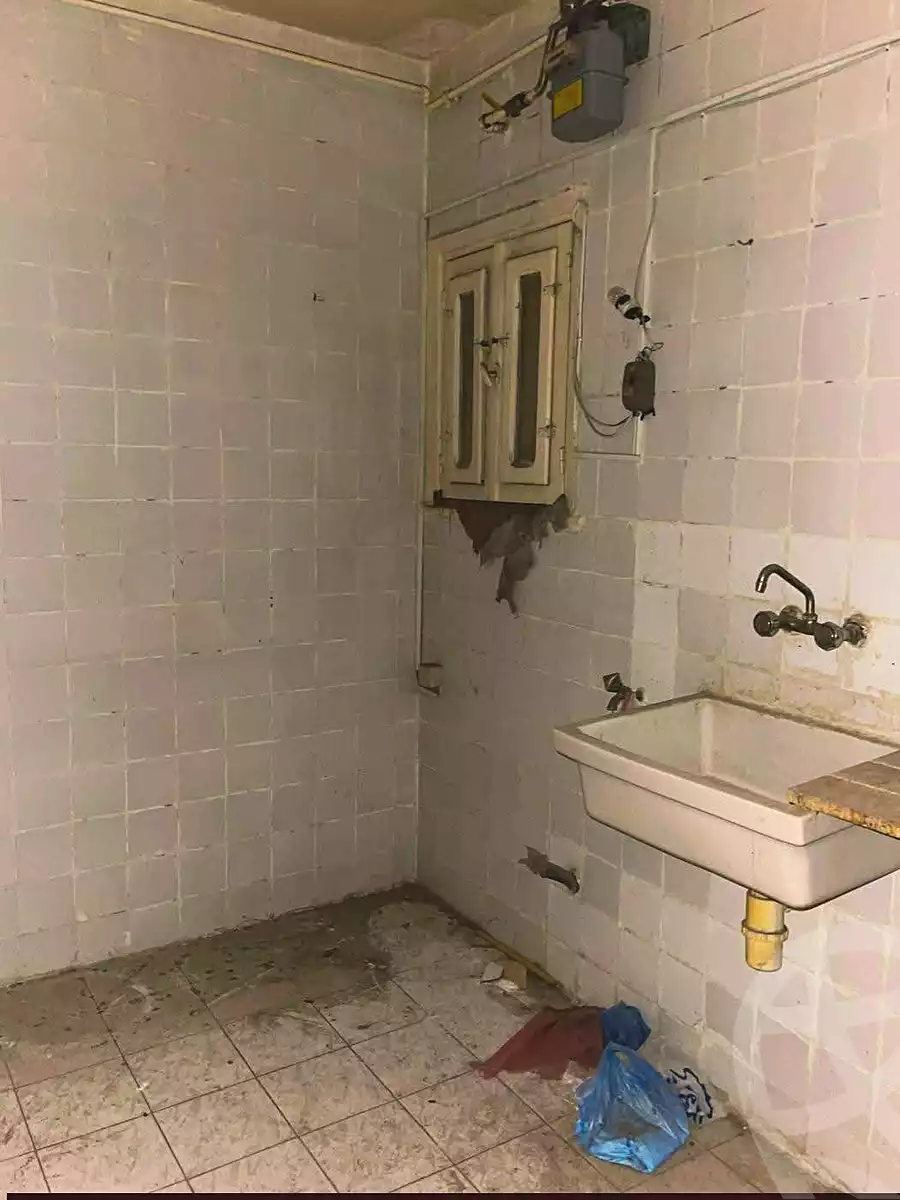 https://aqarmap.com.eg/ar/listing/6933228-for-sale-alexandria-al-agamy-lbytsh-al-andalous-wa-al-hgaz-st