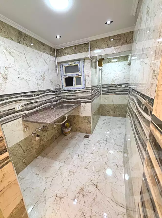 https://aqarmap.com.eg/ar/listing/6933621-for-sale-alexandria-sydy-bshr-sydy-bshr-bhry-shr-mhmwd-l-yswy