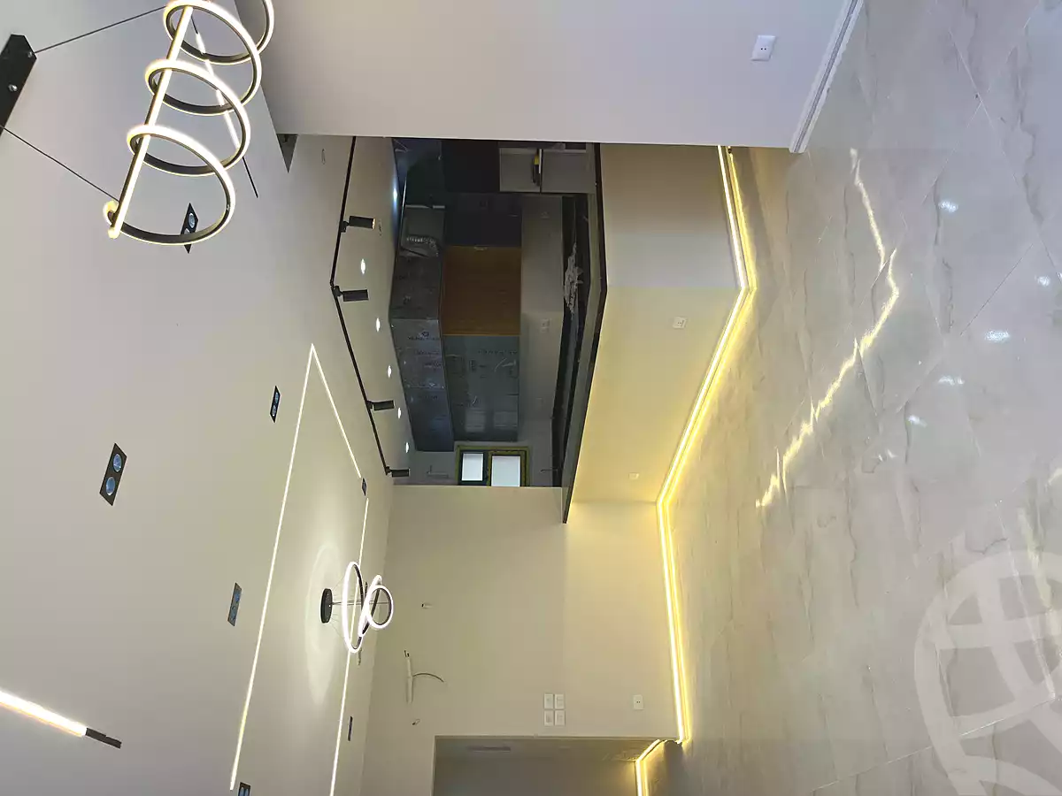 https://aqarmap.com.eg/ar/listing/6935500-for-sale-cairo-new-cairo-compounds-dh-ykwn-2-ryzydns-styl-hwm