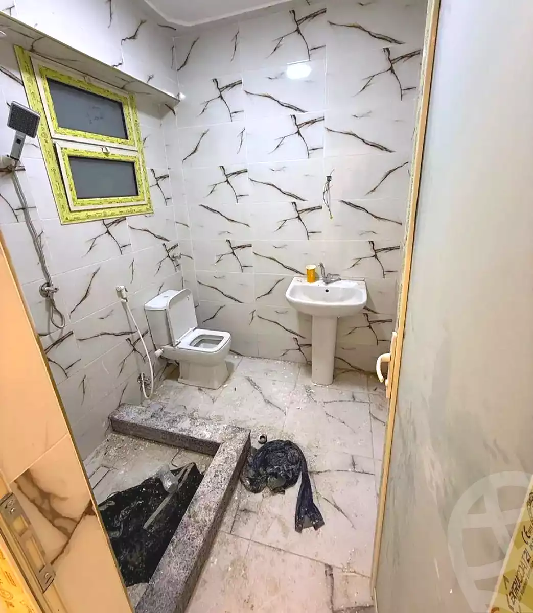 https://aqarmap.com.eg/en/listing/6935612-for-sale-alexandria-lsywf-el-falki