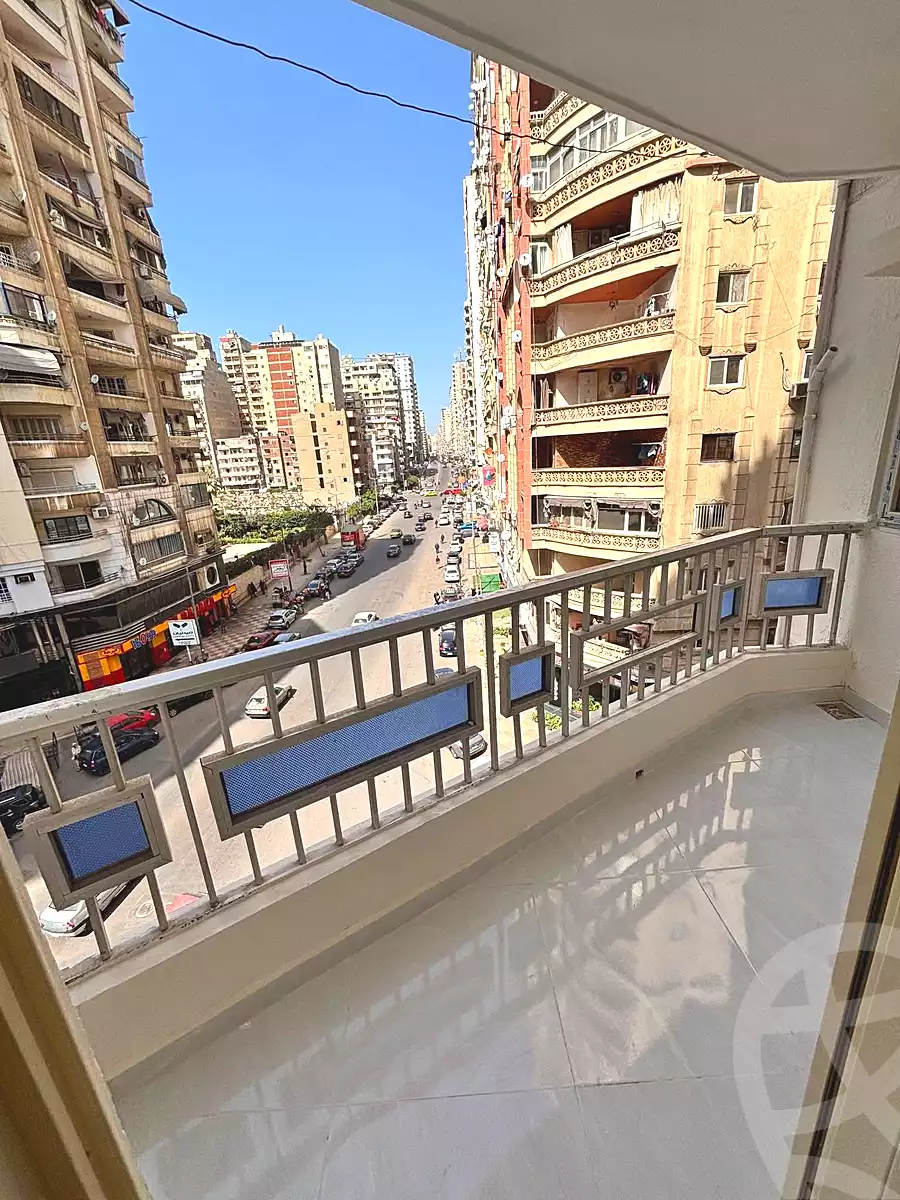 https://aqarmap.com.eg/en/listing/6935767-for-sale-alexandria-sydy-bshr-sydy-bshr-bhry-shr-mhmwd-l-yswy