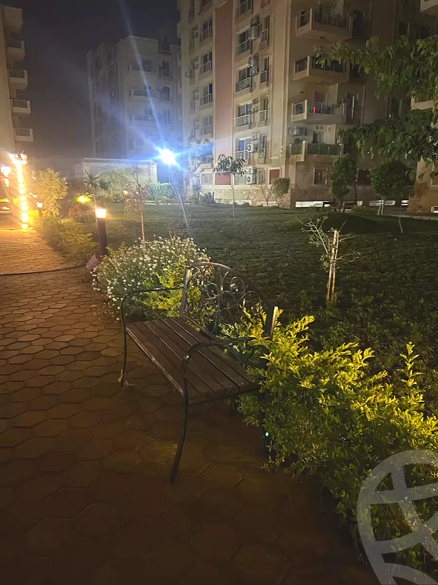 https://aqarmap.com.eg/en/listing/6917133-for-sale-cairo-new-cairo-compounds-zohour-life-compound-2