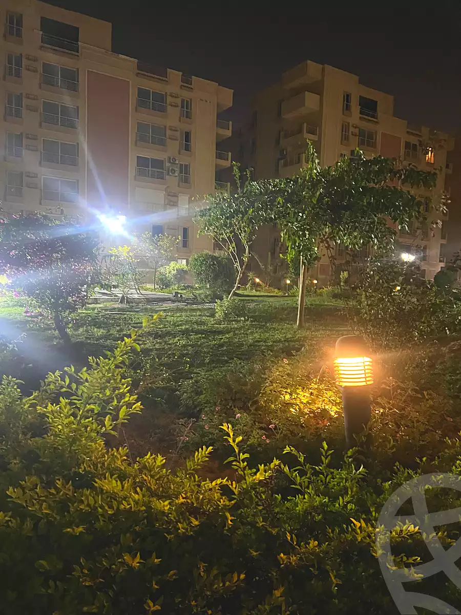 https://aqarmap.com.eg/en/listing/6917133-for-sale-cairo-new-cairo-compounds-zohour-life-compound-2