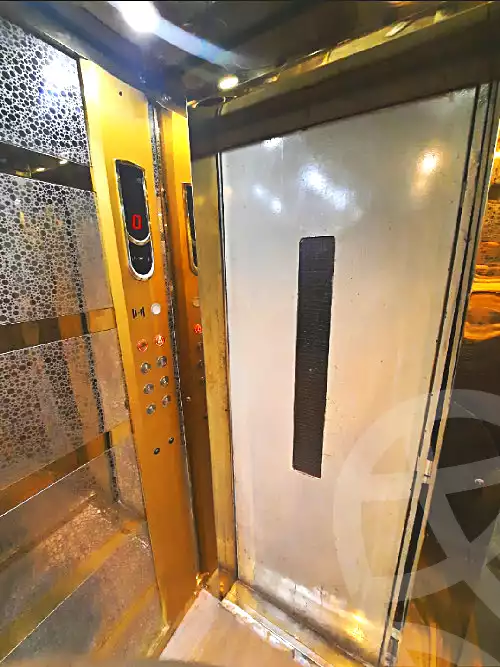 https://aqarmap.com.eg/ar/listing/6901393-for-rent-alexandria-tharwat
