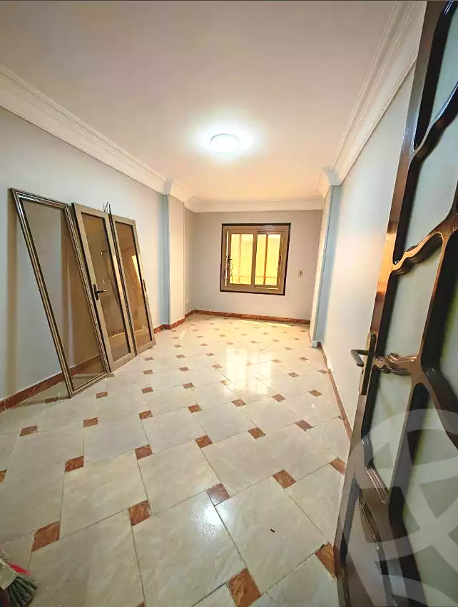 https://aqarmap.com.eg/en/listing/6937598-for-sale-cairo-helwan-ahmed-enci-st