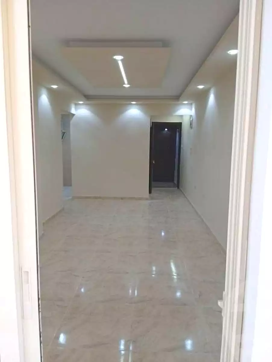 https://aqarmap.com.eg/ar/listing/6938332-for-sale-alexandria-miami-khld-bn-lwlyd