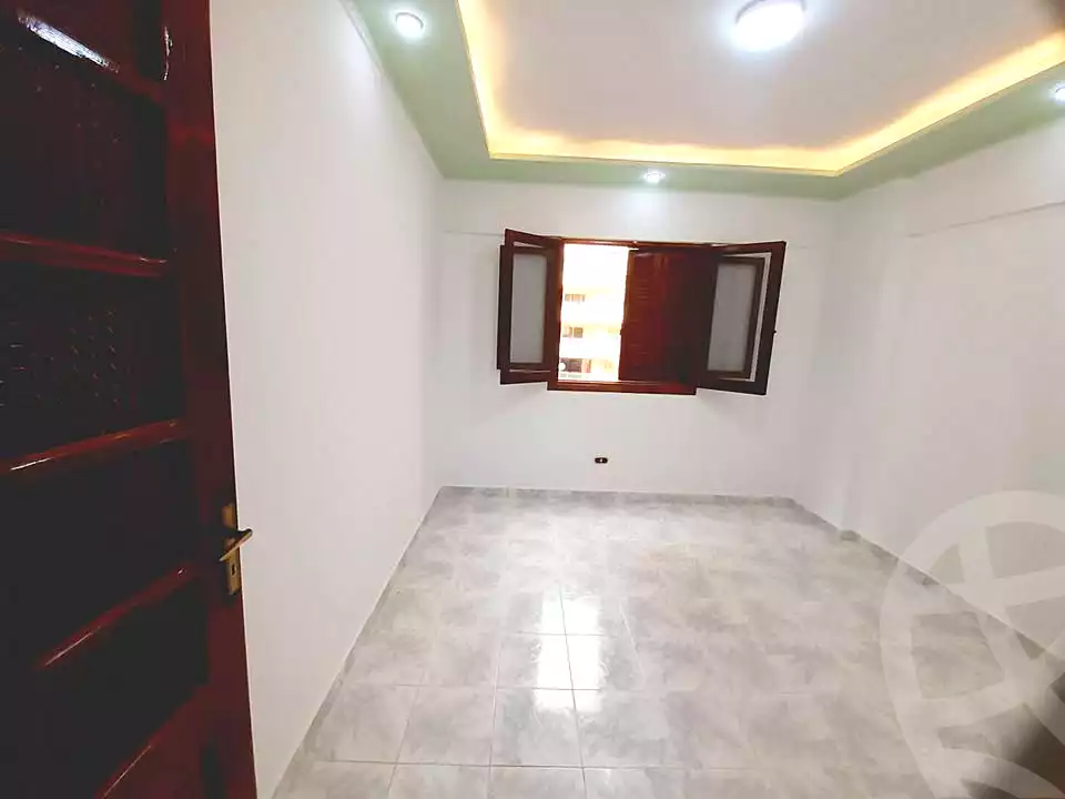 https://aqarmap.com.eg/en/listing/6939453-for-sale-alexandria-al-agamy-shataa-el-nakheel