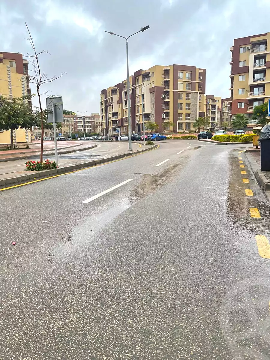https://aqarmap.com.eg/ar/listing/6940634-for-sale-cairo-el-shorouk-compounds-flyw-mwl-lwtny-l-qry