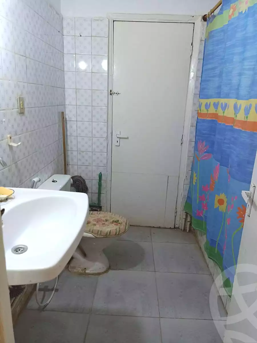 https://aqarmap.com.eg/en/listing/6940780-for-sale-cairo-helwan-kwrnysh-hlwn