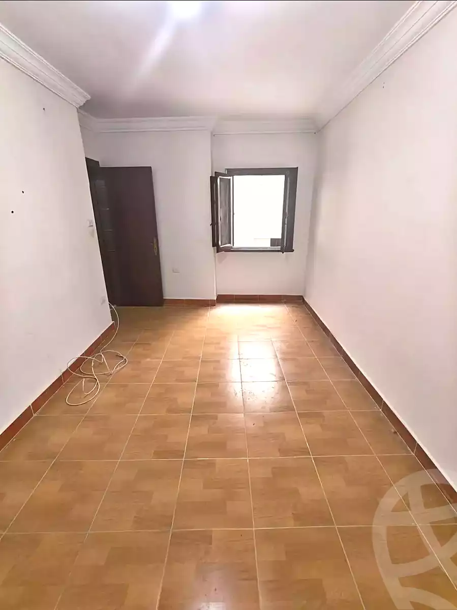 https://aqarmap.com.eg/ar/listing/6941544-for-sale-alexandria-sydy-bshr-sydy-bshr-bhry-shr-khld-bn-lwlyd