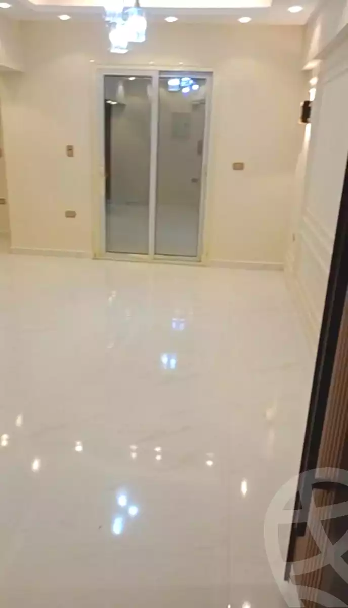 شقة بغرفتي نوم في المستثمرين، صورة ٢ من ٥