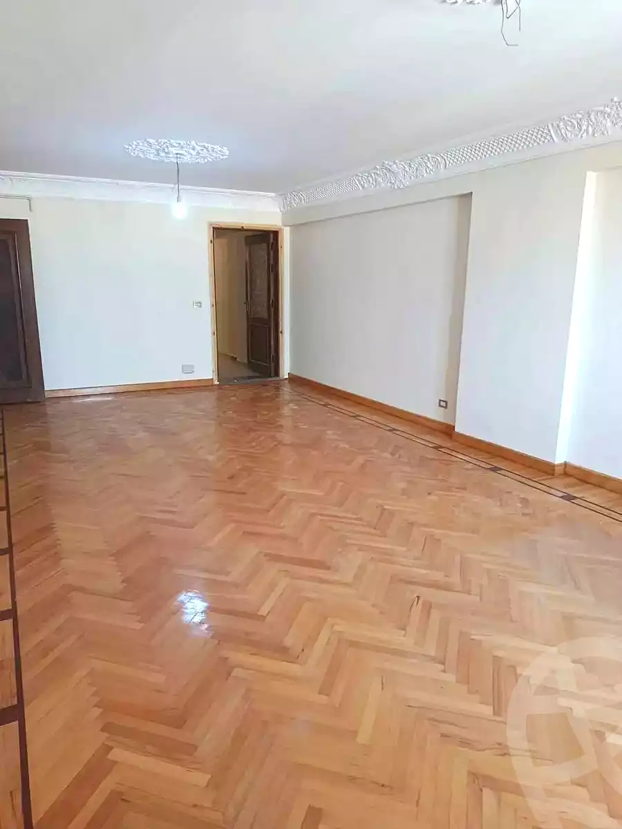 https://aqarmap.com.eg/ar/listing/6941641-for-sale-alexandria-camp-cesar-port-said-street