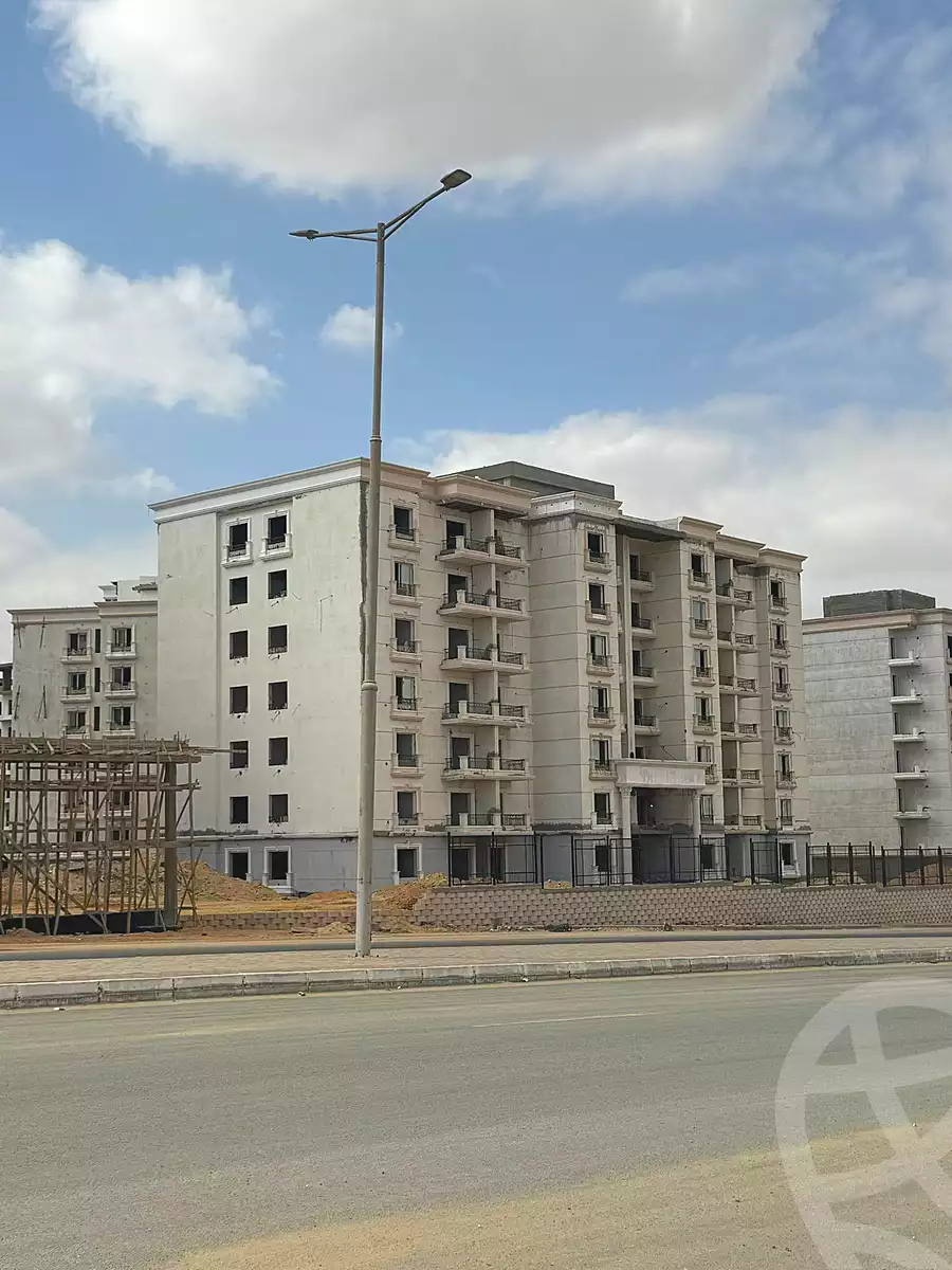 https://aqarmap.com.eg/ar/listing/6942083-for-sale-cairo-new-cairo-compounds-mayan-compound-stm