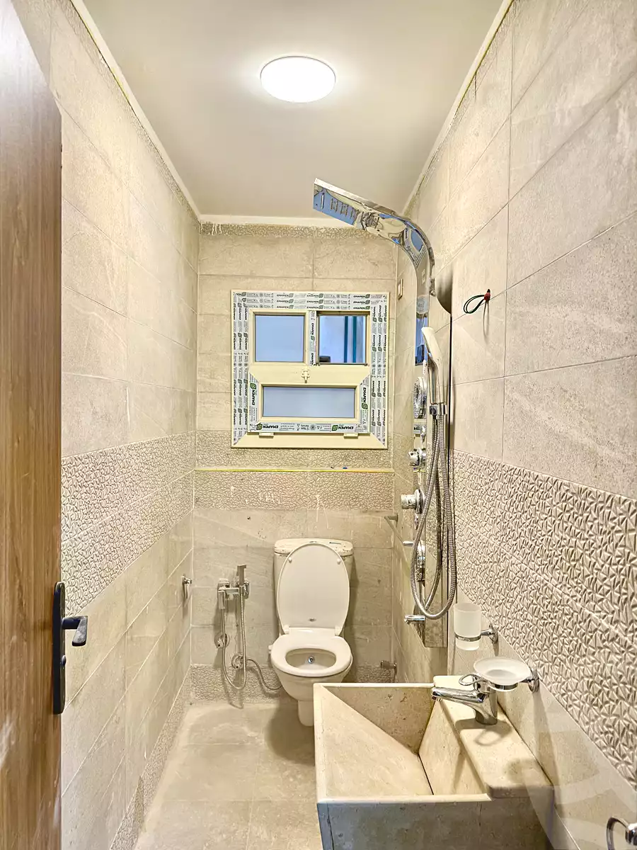 https://aqarmap.com.eg/ar/listing/6942479-for-rent-cairo-new-cairo-el-lotus-lotus-north-lmntq-lthny-llwts-lshmly