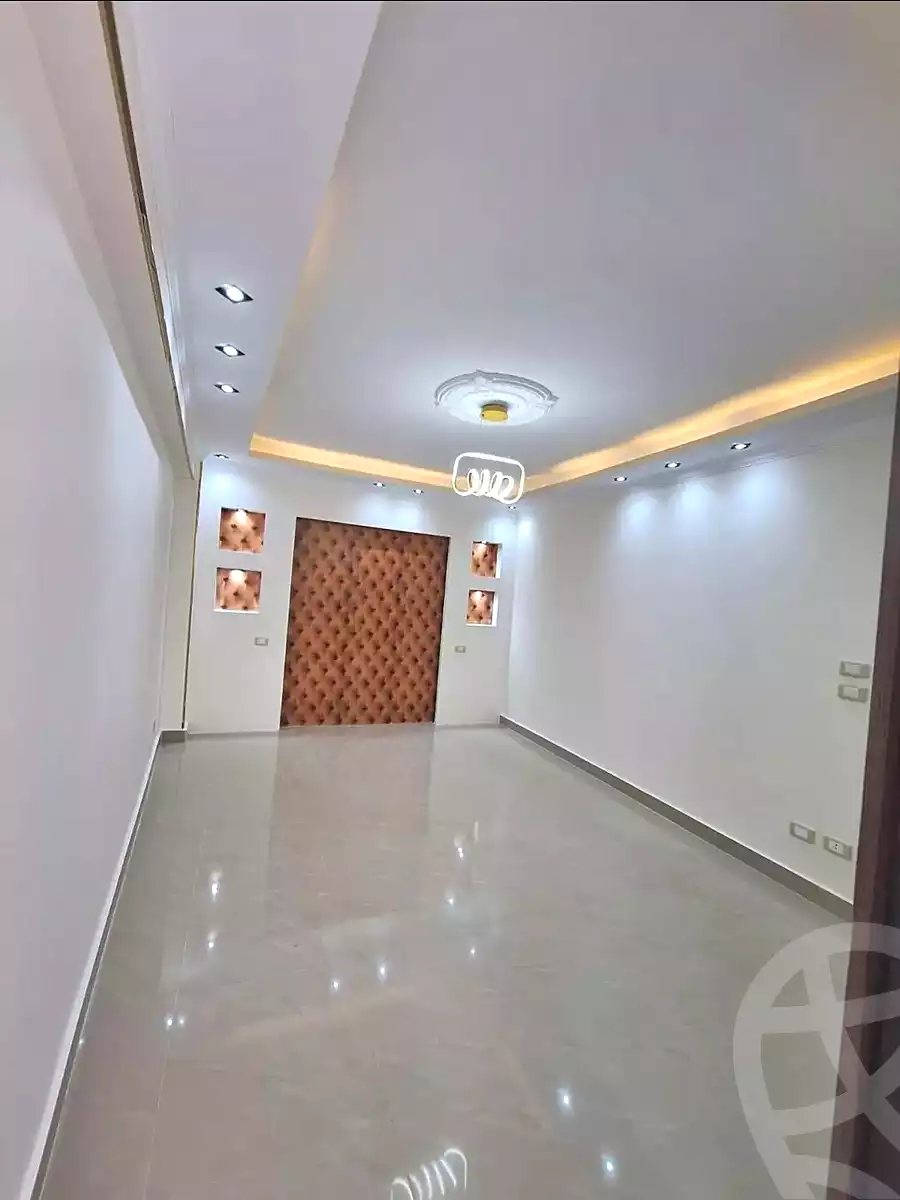 https://aqarmap.com.eg/ar/listing/6942936-for-sale-alexandria-sydy-bshr-sydy-bshr-bhry-street-15