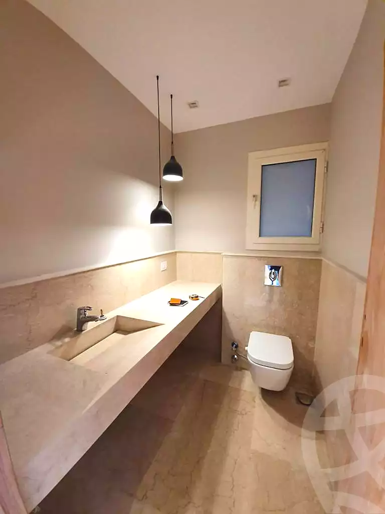 https://aqarmap.com.eg/en/listing/6943355-for-sale-cairo-new-cairo-compounds-mountain-view-hyde-park