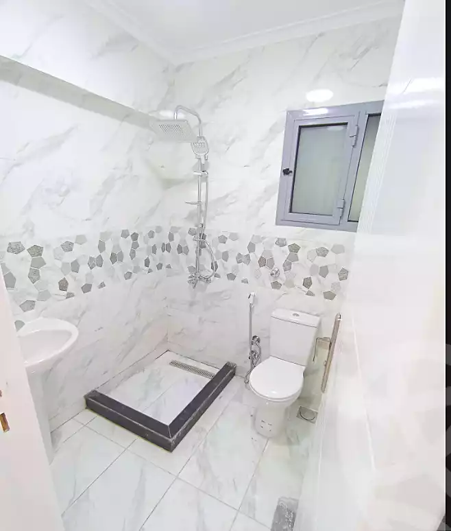 https://aqarmap.com.eg/ar/listing/6943509-for-sale-alexandria-sydy-bshr-sydy-bshr-qbly