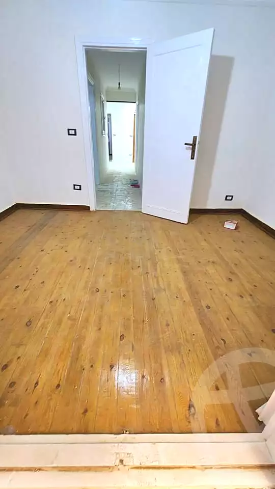 https://aqarmap.com.eg/en/listing/6943823-for-sale-alexandria-el-mandara-alex-el-mandara-bahri