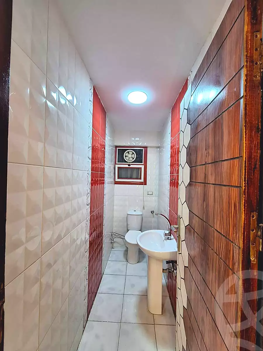 https://aqarmap.com.eg/ar/listing/6943865-for-sale-alexandria-sydy-bshr-sydy-bshr-bhry-shr-mhmwd-l-yswy