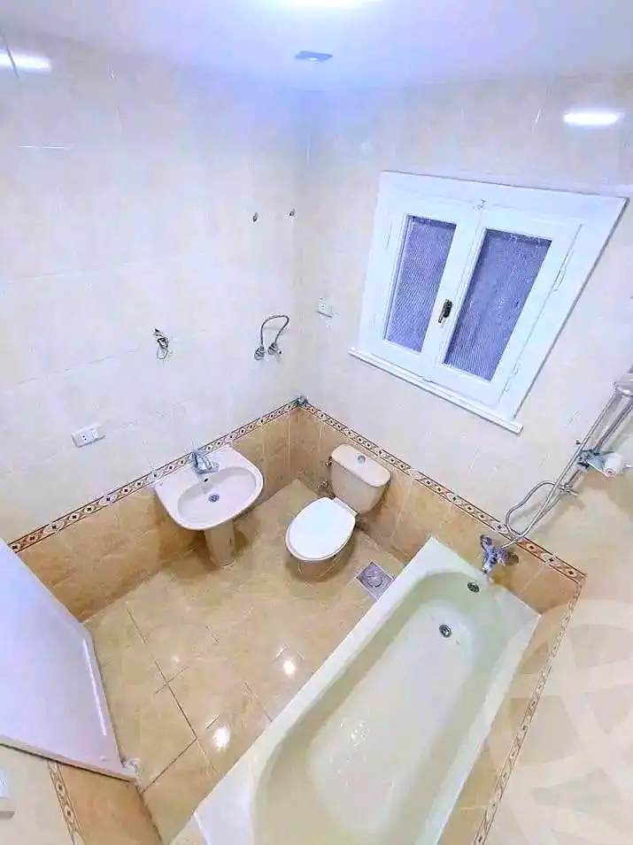 https://aqarmap.com.eg/en/listing/6943888-for-sale-alexandria-sydy-bshr-sydy-bshr-bhry-shr-khld-bn-lwlyd