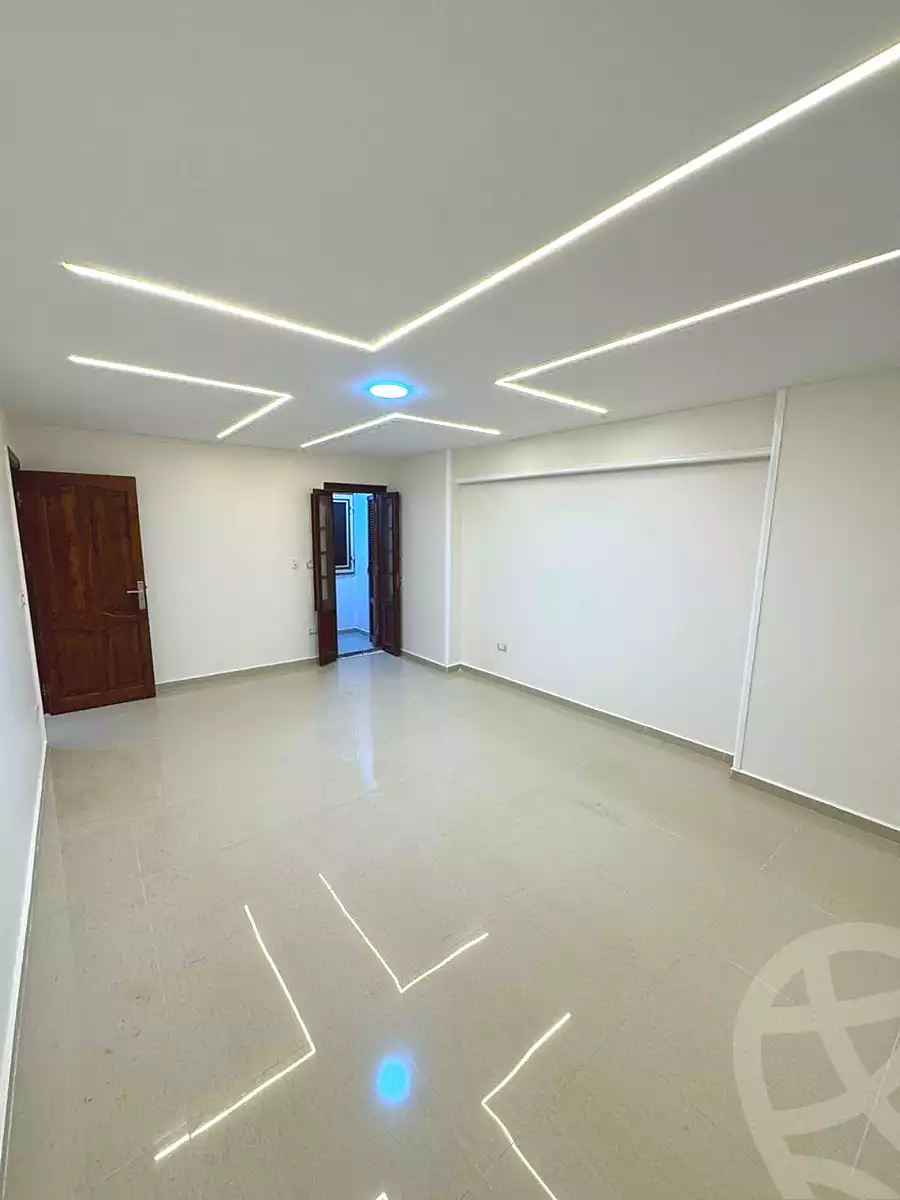 https://aqarmap.com.eg/ar/listing/6943914-for-sale-alexandria-sydy-bshr-sydy-bshr-bhry-shr-mhmwd-l-yswy