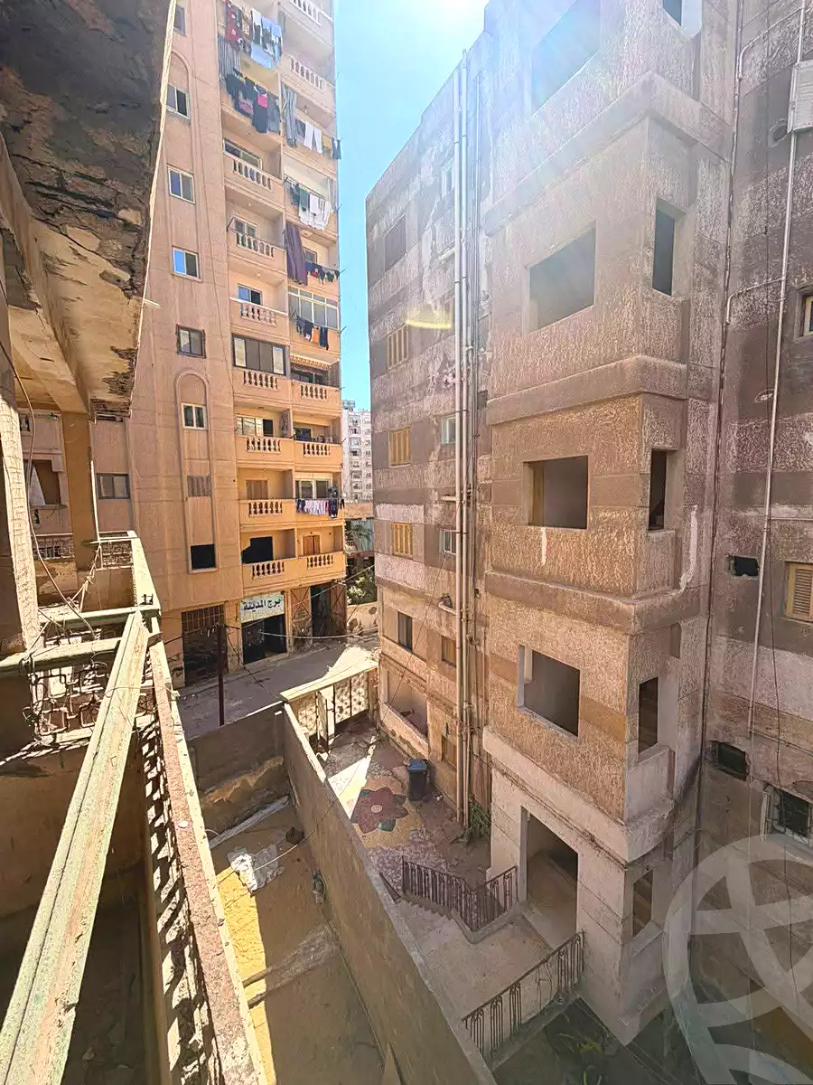 https://aqarmap.com.eg/ar/listing/6944586-for-sale-alexandria-al-agamy-lbytsh-shahr-al-assal-st
