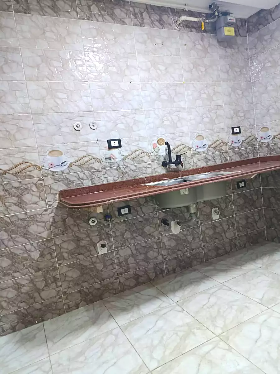 https://aqarmap.com.eg/ar/listing/6944751-for-sale-alexandria-al-agamy-bw-ywsf