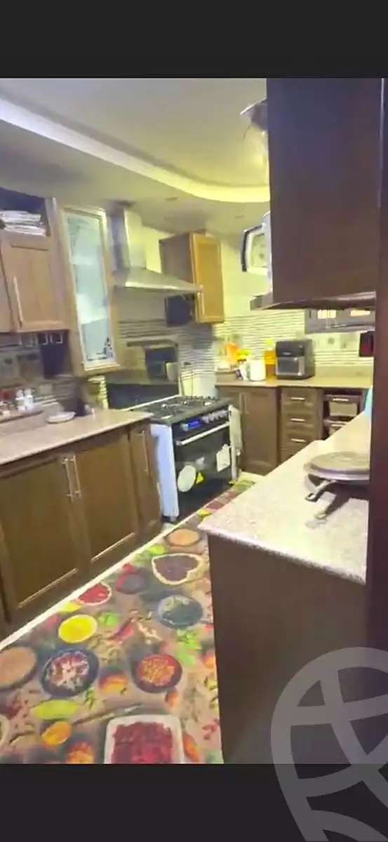 https://aqarmap.com.eg/en/listing/6944784-for-sale-cairo-helwan-helwan-el-sharkeya-heidar-st