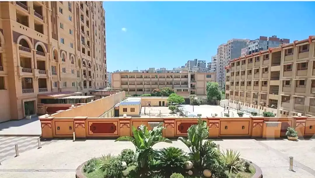 https://aqarmap.com.eg/ar/listing/6945784-for-sale-alexandria-el-montazah-compounds-in-el-montazah-marseilia-florence