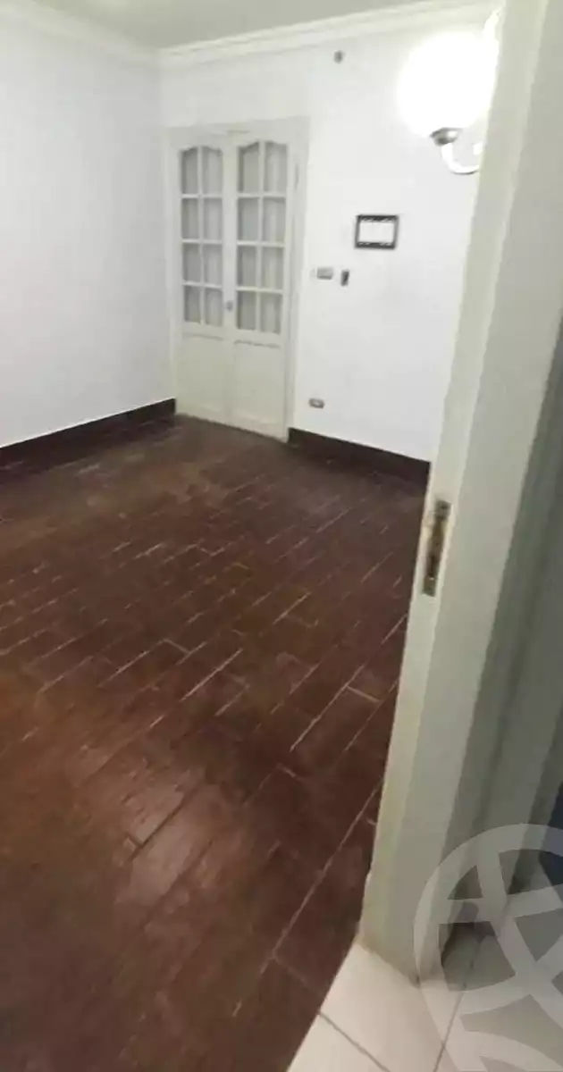 https://aqarmap.com.eg/ar/listing/6945811-for-sale-alexandria-alhadara-al-mofatesh-st