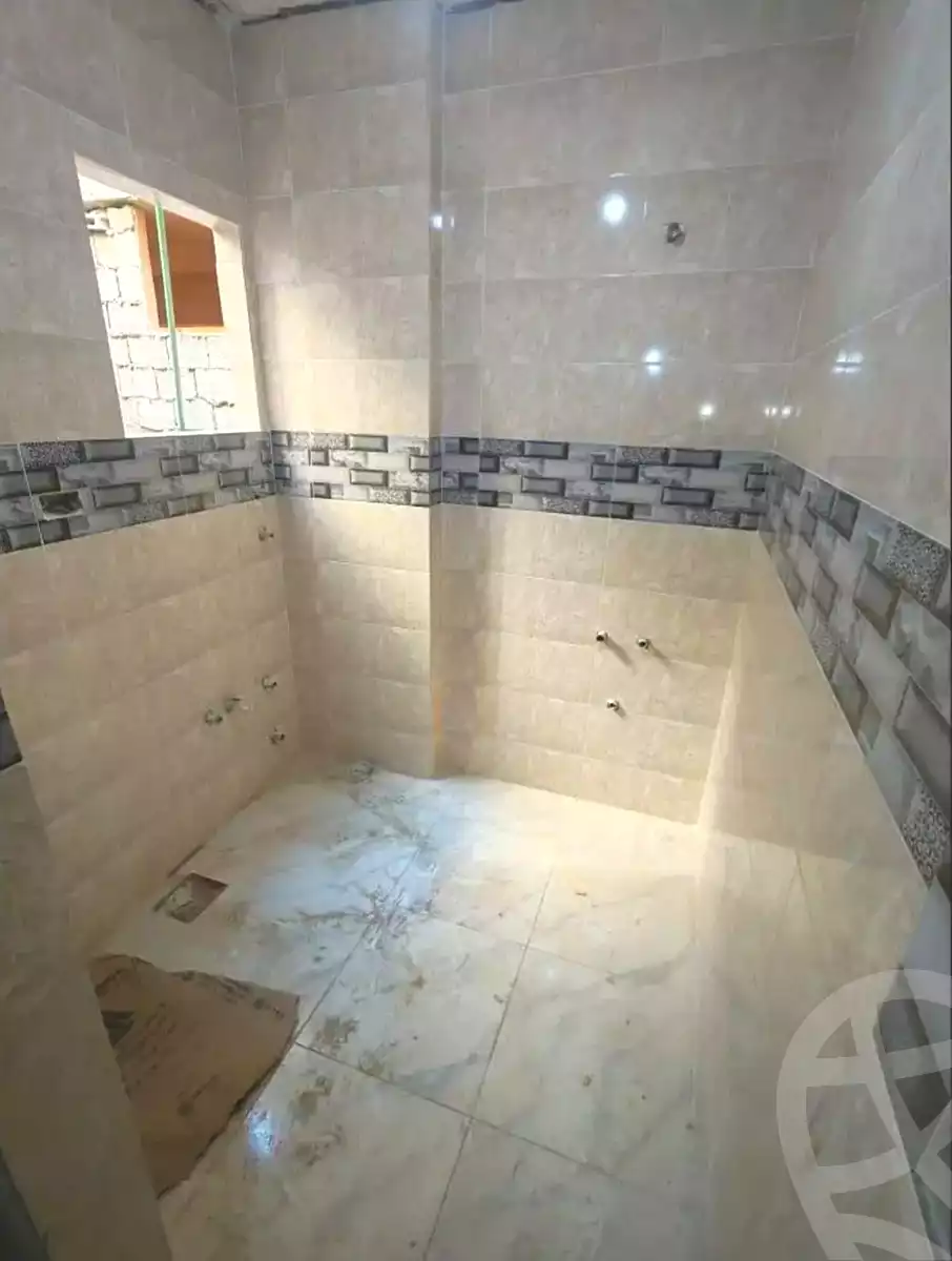 https://aqarmap.com.eg/ar/listing/6945890-for-sale-alexandria-al-agamy-el-hanouvel-yathreb-st