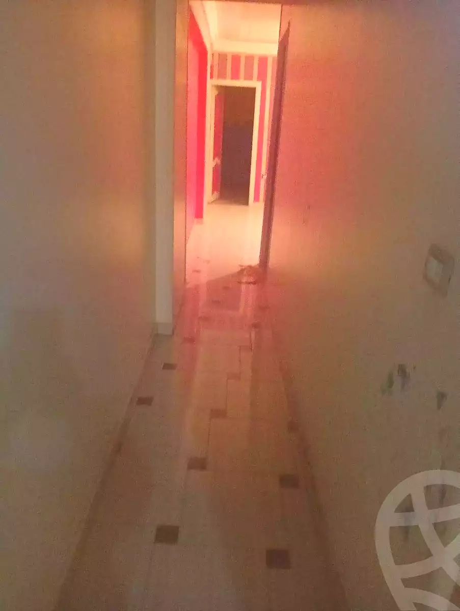 https://aqarmap.com.eg/ar/listing/6946413-for-rent-alexandria-bolekly-wnjdt