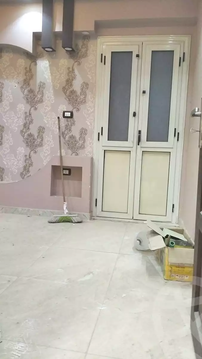 https://aqarmap.com.eg/ar/listing/6946501-for-rent-alexandria-bys