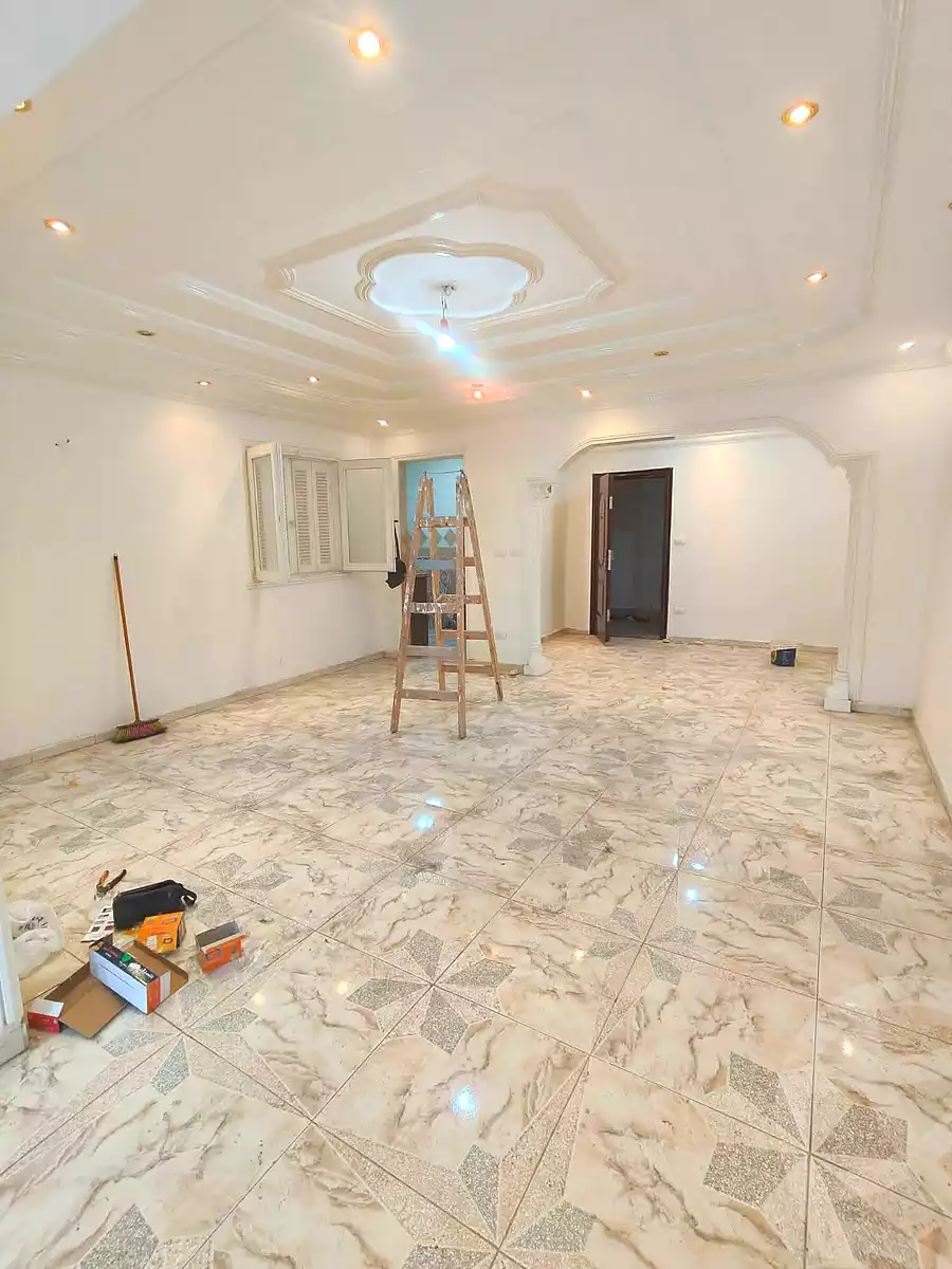 https://aqarmap.com.eg/en/listing/6946667-for-sale-alexandria-miami-shr-jml-bd-lnsr