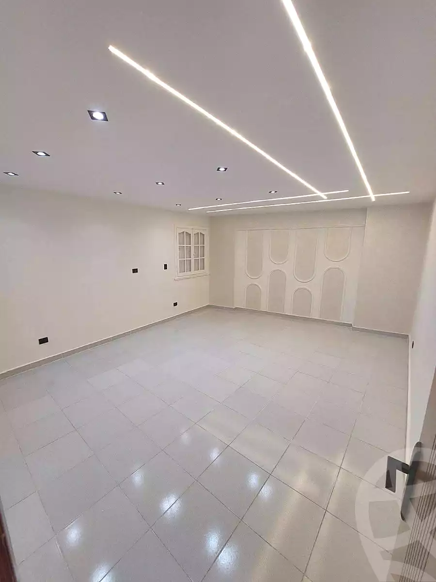 https://aqarmap.com.eg/ar/listing/6946818-for-sale-alexandria-miami-mahmoud-el-isawy-st