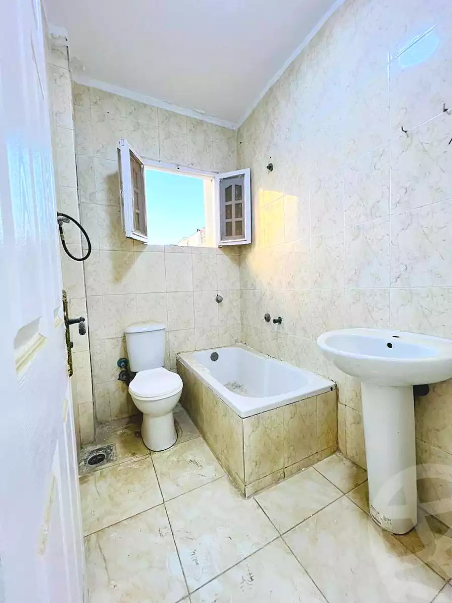 https://aqarmap.com.eg/ar/listing/6946929-for-sale-alexandria-al-agamy-shataa-el-nakheel