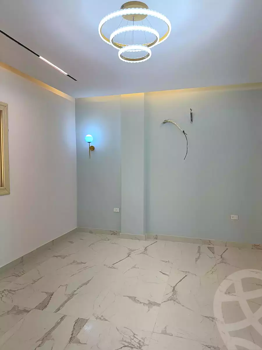 https://aqarmap.com.eg/ar/listing/6947195-for-rent-cairo-6th-of-october-el-hay-el-motamyz-first-touristic-village-al-lewaa-mohammed-ezzat-el-zyadi-st