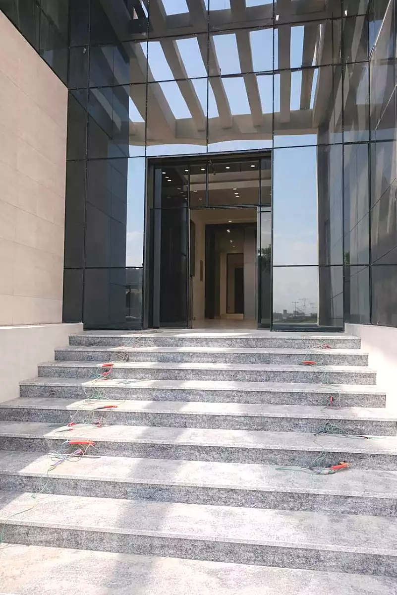 https://aqarmap.com.eg/ar/listing/6947339-for-sale-cairo-new-administrative-capital-lhy-lmly-thry-skwyr-twr-dwmynr