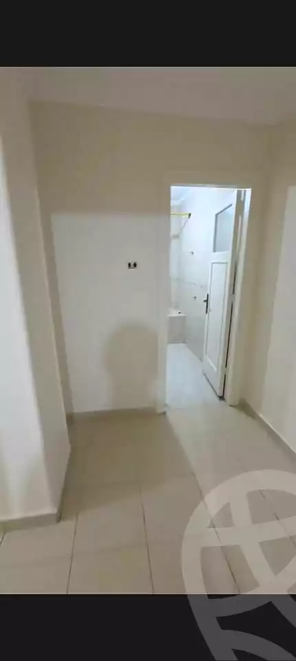 https://aqarmap.com.eg/ar/listing/6947483-for-sale-alexandria-glim-shr-bw-qyr-tryq-lhry