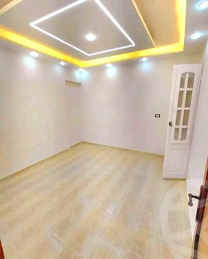 https://aqarmap.com.eg/en/listing/6947606-for-sale-alexandria-el-mandara-alex-el-mandara-bahri