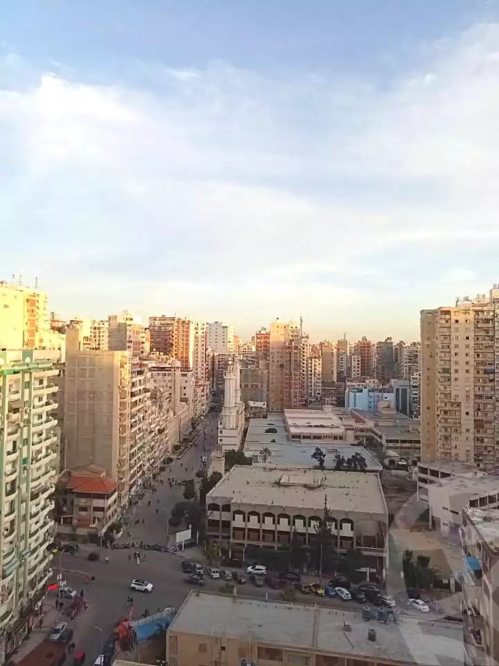 https://aqarmap.com.eg/ar/listing/6947991-for-sale-alexandria-sydy-bshr-sydy-bshr-bhry-shr-mhmwd-l-yswy