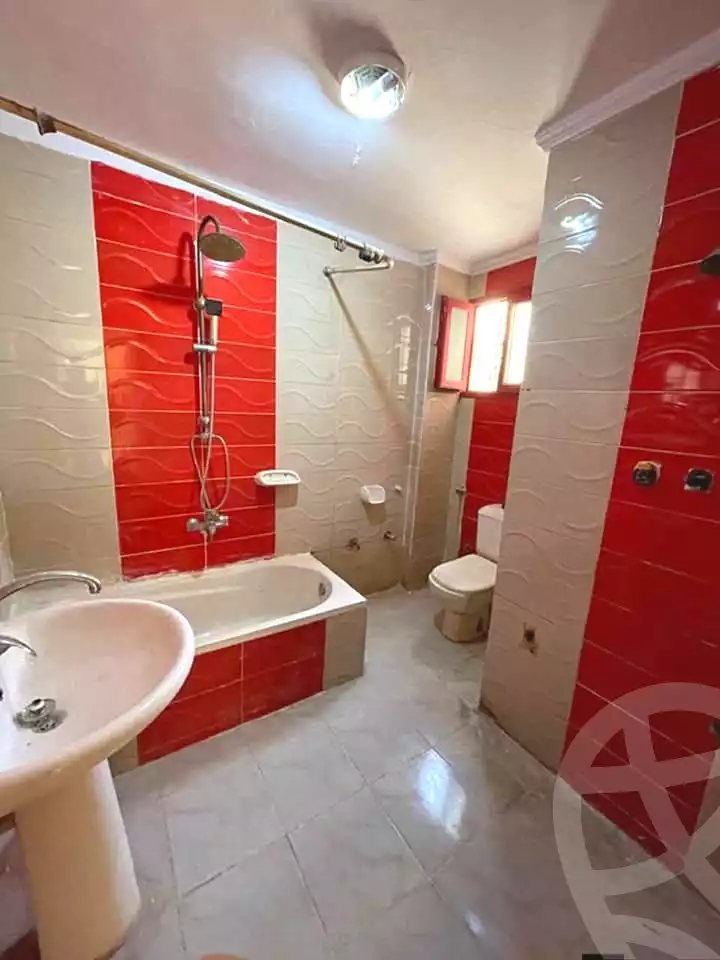 https://aqarmap.com.eg/en/listing/6948126-for-sale-alexandria-al-agamy-lbytsh-el-hanafeya-st