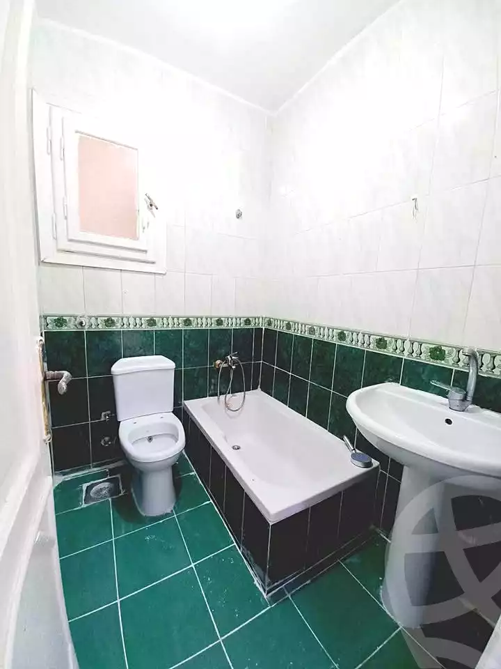 https://aqarmap.com.eg/en/listing/6948366-for-sale-alexandria-al-agamy-shataa-el-nakheel