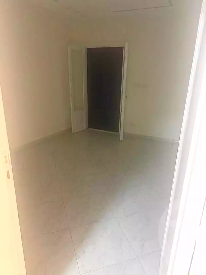 https://aqarmap.com.eg/ar/listing/6948870-for-rent-alexandria-ganaklis-shr-mrtdy-bsh