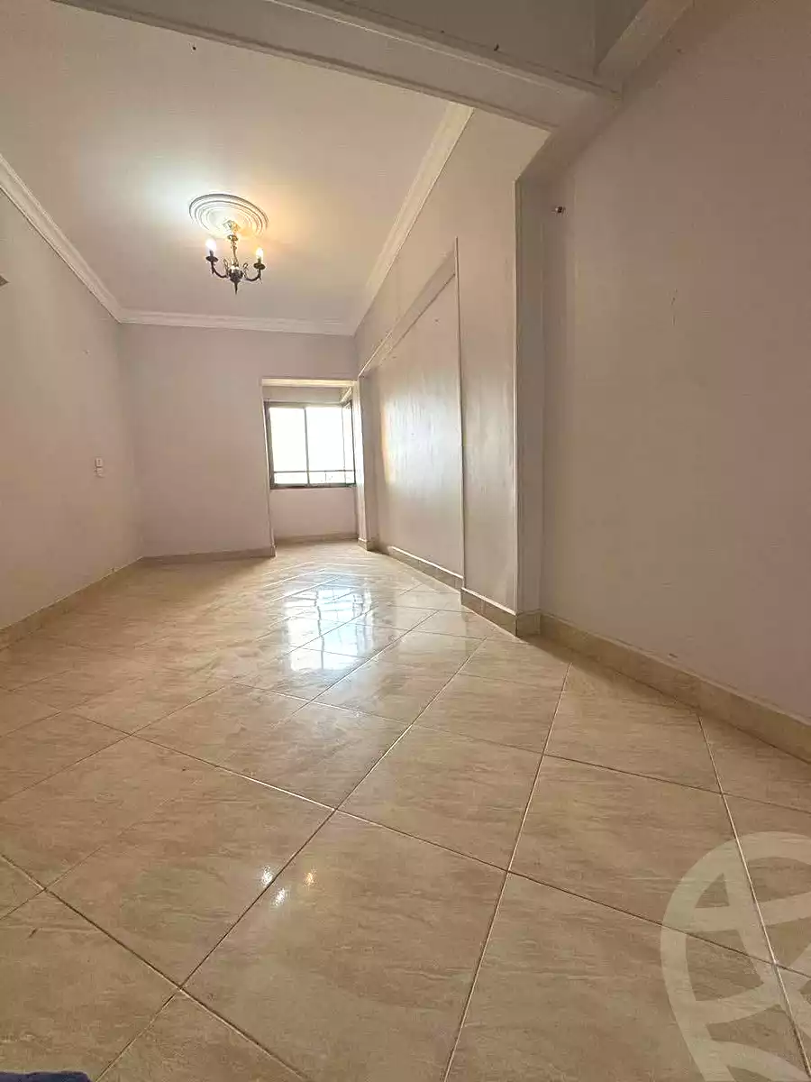 https://aqarmap.com.eg/ar/listing/6948877-for-sale-cairo-shoubra-el-sahel-ibrahim-nagy-st