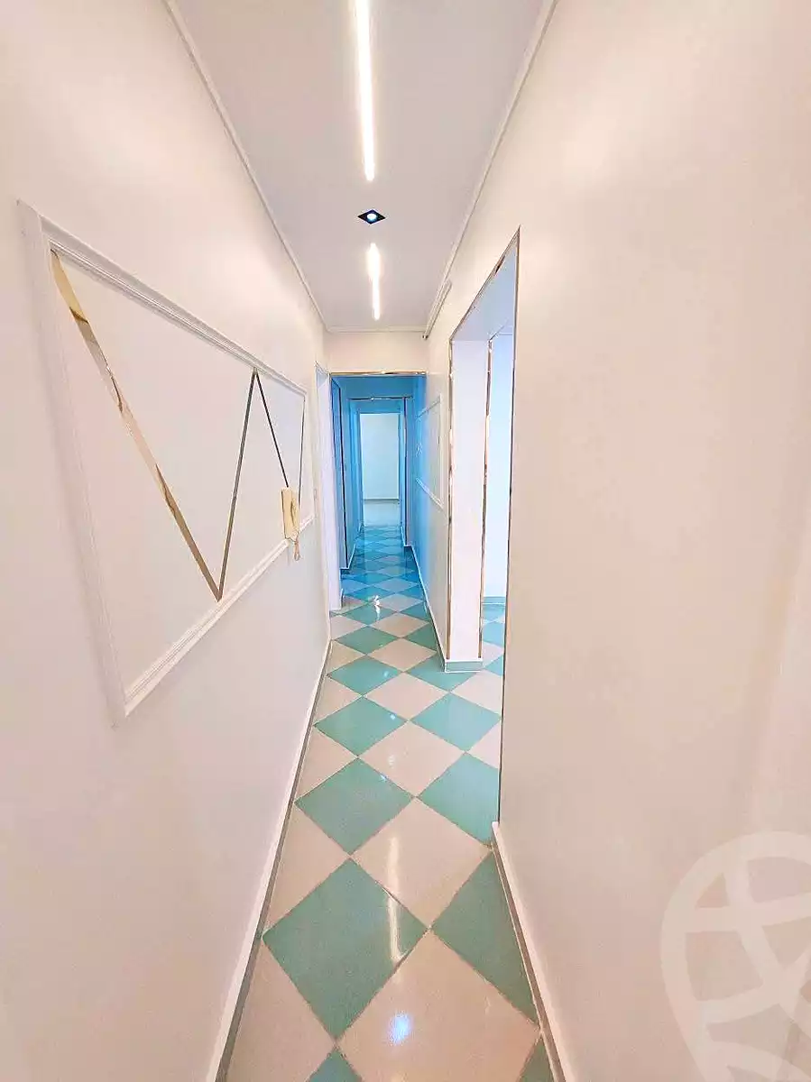 https://aqarmap.com.eg/ar/listing/6949189-for-sale-alexandria-sydy-bshr-sydy-bshr-bhry-shr-mhmwd-l-yswy
