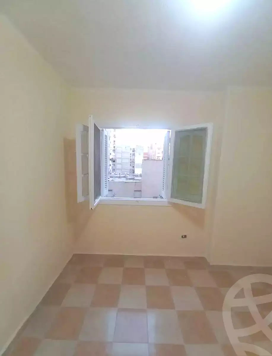 https://aqarmap.com.eg/ar/listing/6949917-for-sale-alexandria-lsywf-lsywf-bhry-branched-from-ali-hipa-st